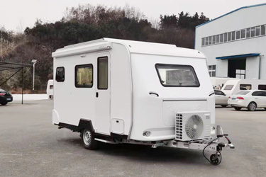 DWJ420拖掛房車 5.5米牽引式旅居車 德國(guó)愛(ài)科進(jìn)口撞剎底盤(pán)