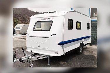 DWJ470拖掛房車_5.9米牽引式旅居房車銷售_德國(guó)愛(ài)科進(jìn)口撞剎底盤(pán)報(bào)價(jià)