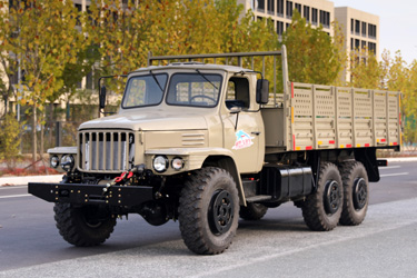 東風(fēng)EQ2100E6D越野專用卡車_六驅(qū)尖頭190馬力輸車_6×6經(jīng)典140長(zhǎng)頭軍車載貨車